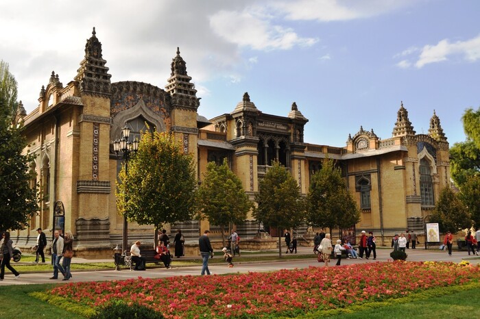 Роспотребнадзор разрешил заселяться в отели без справок о коронавирусе