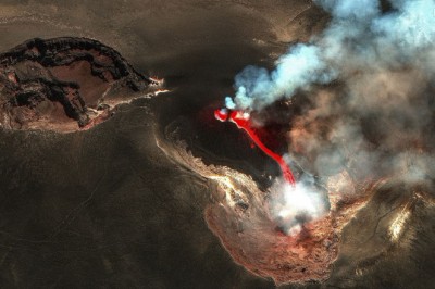 В Италии извергаются сразу два вулкана