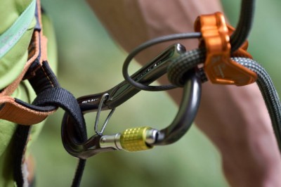 Надежный узел для карабина: выбор и техника завязывания